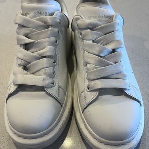 Alexander McQueen oversize sneaker size 40/ 10 US